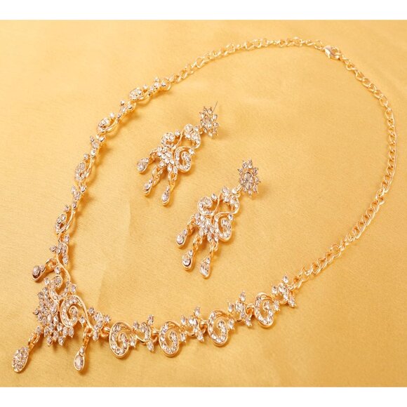Indian Bollywood Rhinestone Necklace Set in Gold & White, Elegant Design - Picture 7 of 9